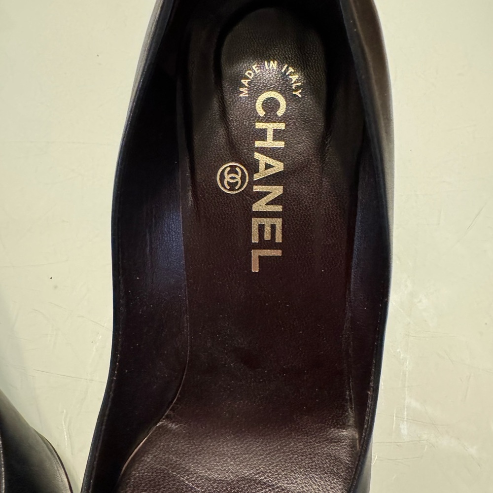 CHANEL Black Leather Heels - Picture 2 of 8